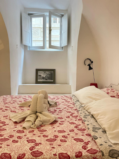 Room 3, Palazzo Massimo Enchanting Apartment, Roma