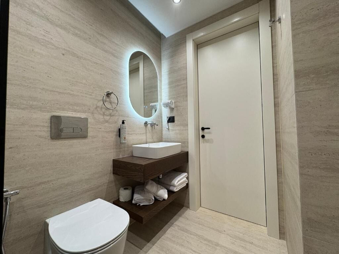 Bathroom 3, Erdeti Boutique Hotel, Sarandës