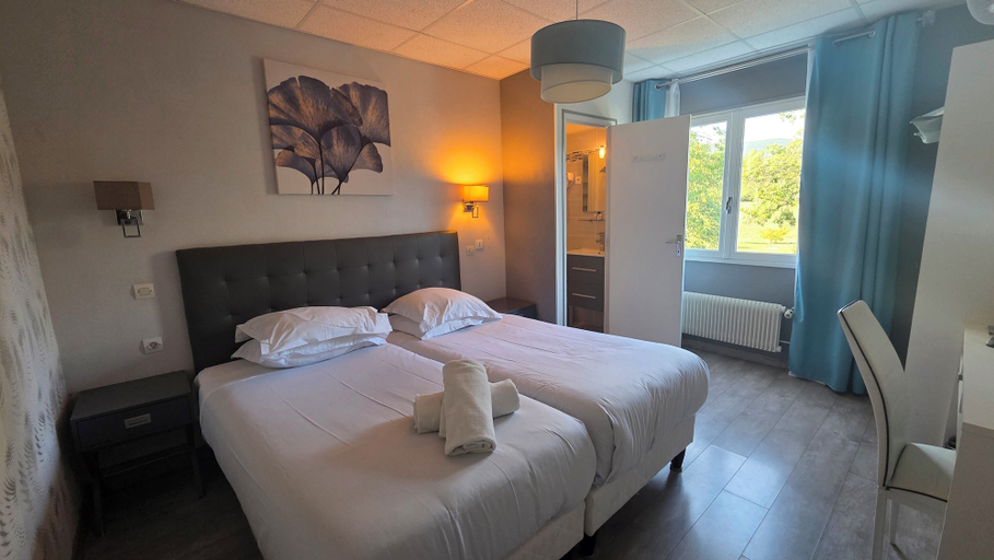 Bedroom 3, Hotel Restaurant Mas Le Chatelet, Pyrénées-Orientales