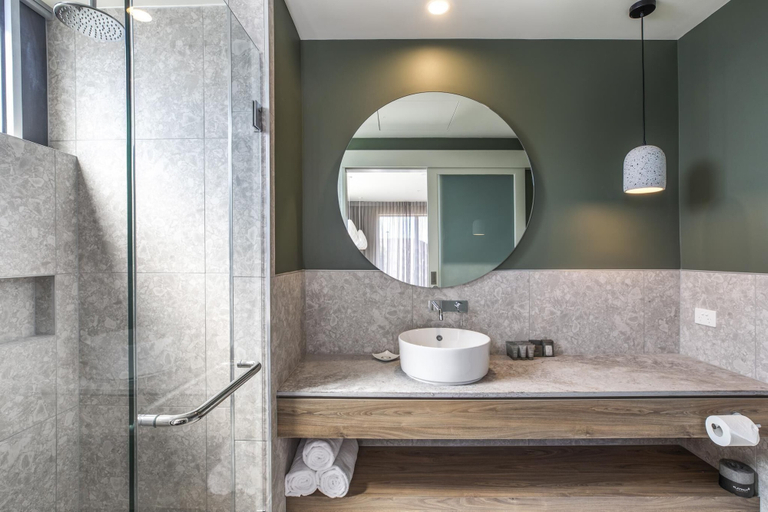 Bathroom 4, Nightelier Carrum Downs Sands Hotel, Frankston - East