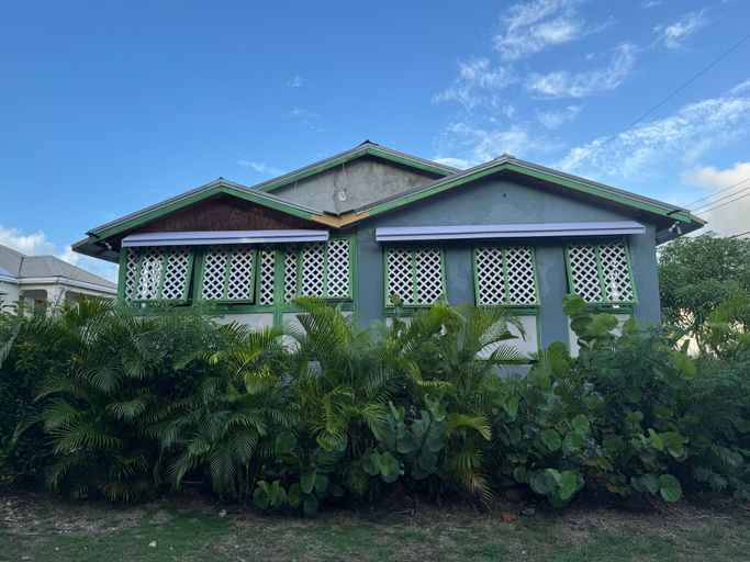Front of property, Brianna's Rustic Retreat