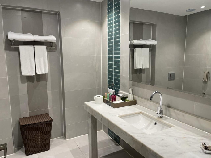 Bathroom 5, Xanadu Makadi Bay - High Class All Inclusive, Safaja