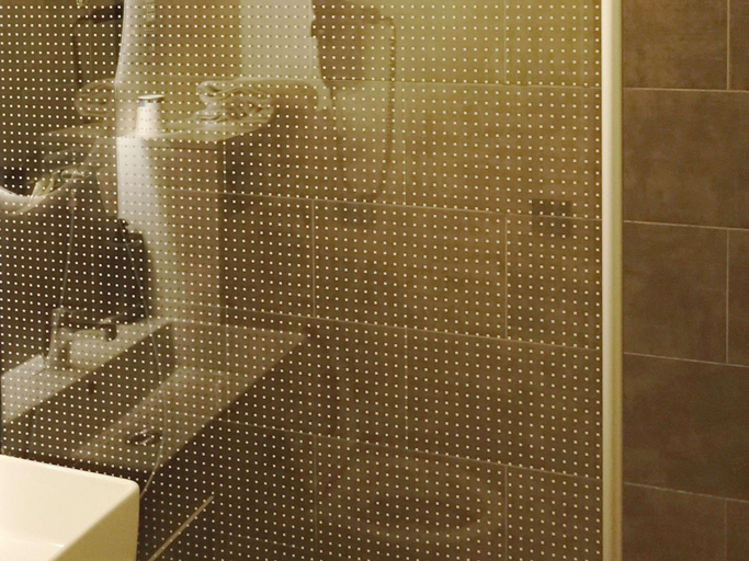 Bathroom 4, ibis Lille Centre Grand-Place, Nord