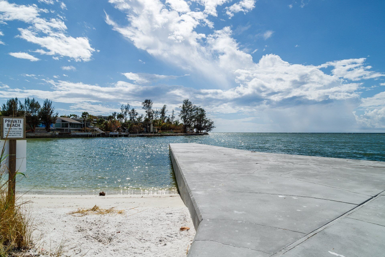 Exterior 2, Little Sandy Cove Paradise, Sarasota