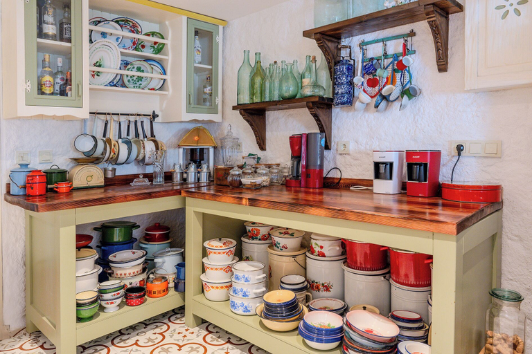 Private kitchen, Morisi Pansiyon Karaburun, Karaburun