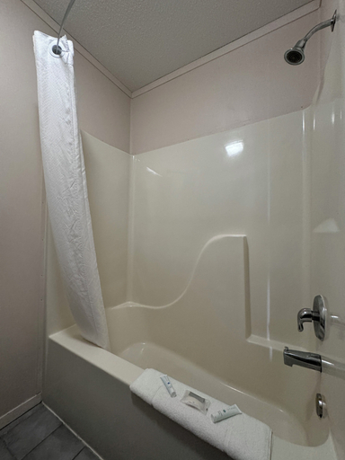 Bathroom 3, Francis Scott Key Family Resort, Worcester