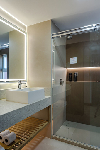 Bathroom 5, Monte Pascoal Praia Hotel, Salvador