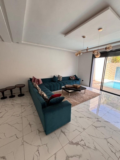 Others 5, Villa avec piscine 2 chambres 2 salon 1 cuisine et piscine privee, Ben Slimane