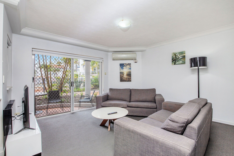 Living area 4, Blue Water Bay Holiday Villas -Southport, Gold Coast