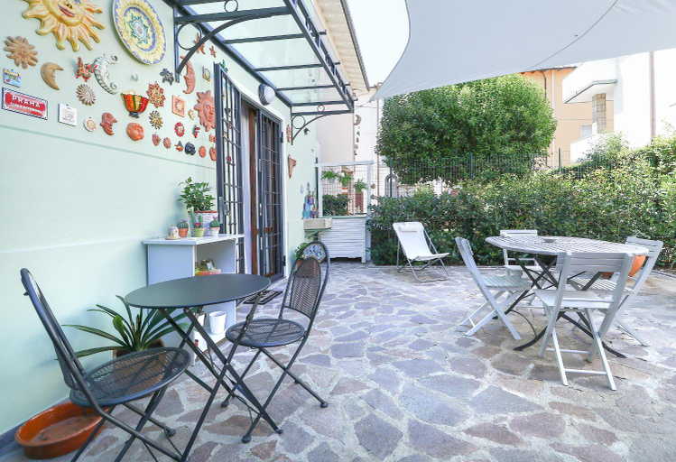 Others 2, B&B Ulivo Gaio, Pisa