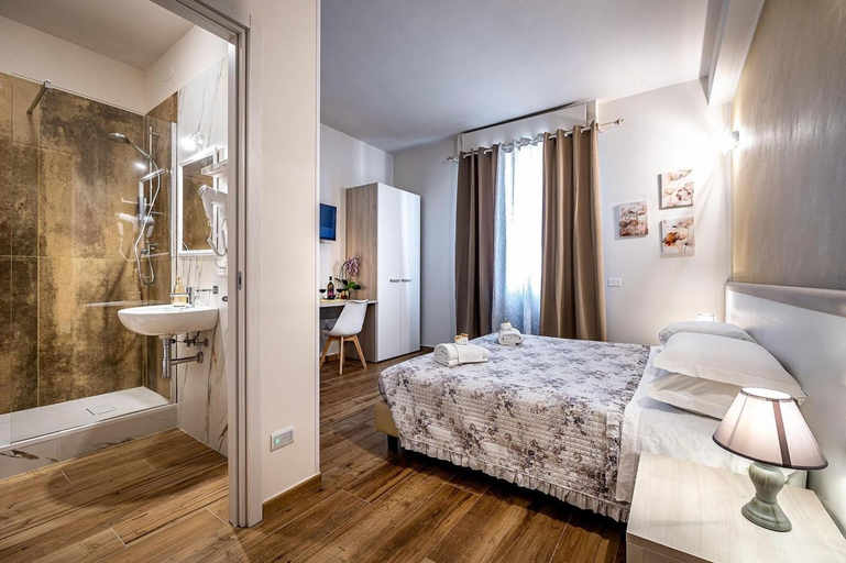 Bedroom 5, florence ventuno, Florence