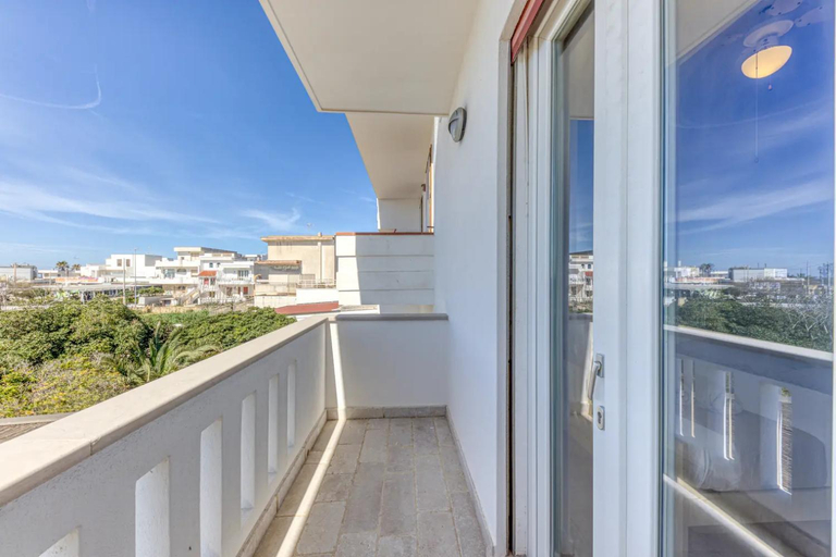 Others 2, Camere arcobaleno vicino al mare a Torre san Giovanni, Lecce