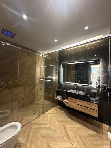 Bathroom 5, Scappa Resort, Kasrouane