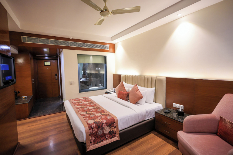 Bedroom 3, Hotel Royal Cliff, Kanpur Nagar