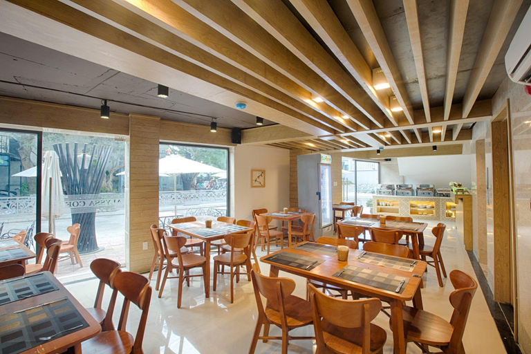 Food & Drinks, Alyssa Hotel, Da Nang