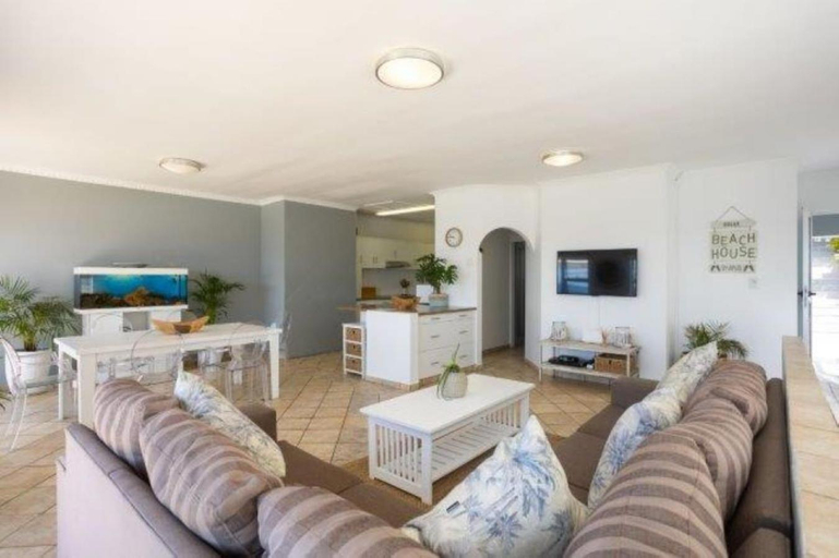 Others 4, The Villa Umdloti, eThekwini