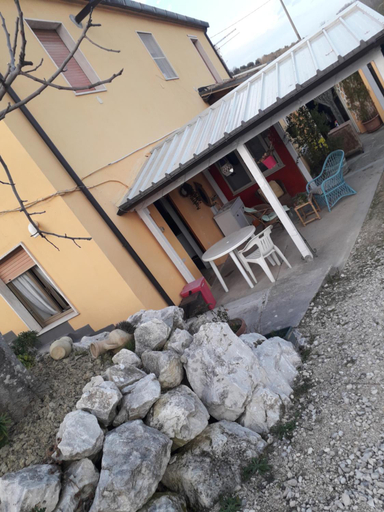 Others 5, Casa di Giusy, Pescara