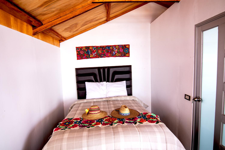 Others 3, Uros mojsa lodge, Lago Titicaca