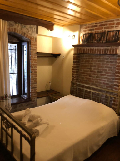 Room 2, Gülsün Hanim Konagi, Ayvalık