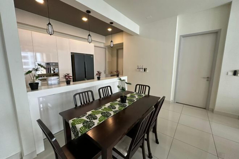Dining 4, JazzA Suite by Homey Planet, Penang Island