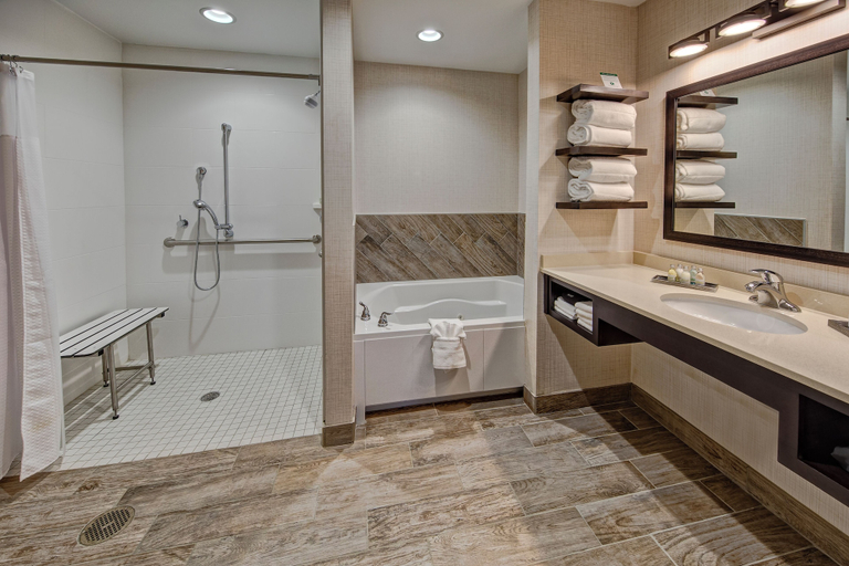 Bathroom 5, Residence Inn by Marriott Kansas City Downtown/ Convention, Kansas City