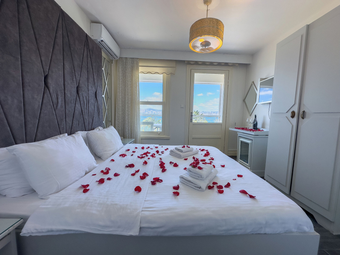 Bedroom 2, Buyukada Port Hotel, Adalar