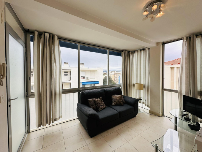 Room 3, Two Bed Apt in the Center of Cannes - 2229, Alpes-Maritimes