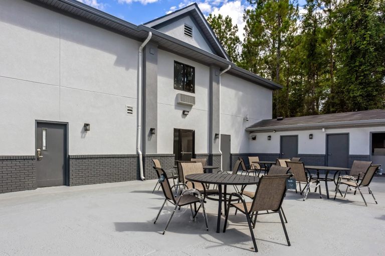 Exterior & Views 2, Econo Lodge Jesup, Wayne