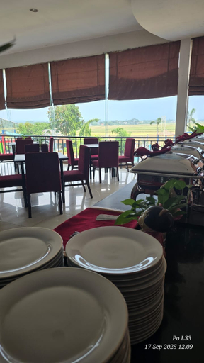 Food & Drinks 4, Parkside Mandarin Hotel Pekalongan, Pekalongan