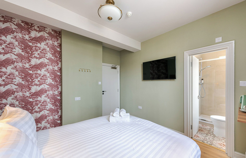 Room amenity 2, The Norfolk, London