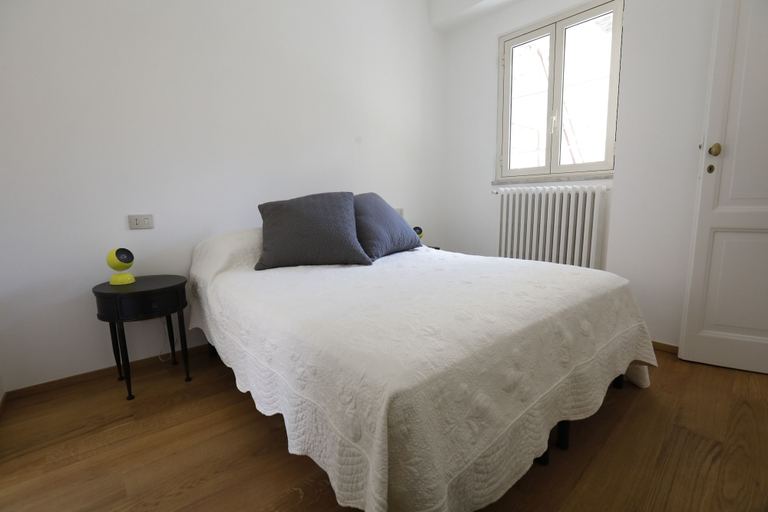 Room 4, Colosseo Panoramic Terrace, Roma