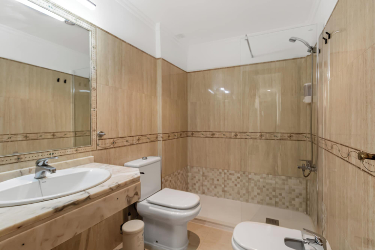Bathroom 5, Las Canteras Coastal Rooms RqUx, Las Palmas