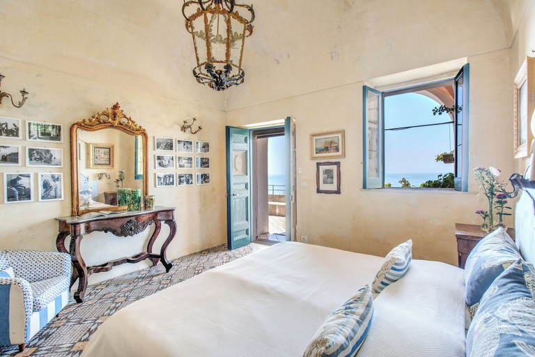 Room 4, Villa Magnificient View On The Amalfi Coast & Pool, Salerno