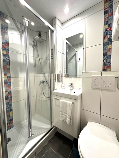 Bathroom 4, Fasthôtel Toulouse Blagnac aeroport, Haute-Garonne