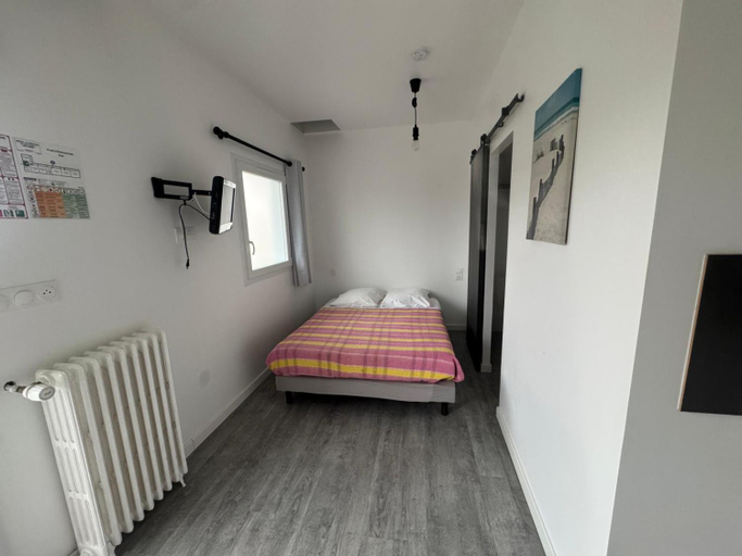 Others 3, Hotel Le Breton, Loire-Atlantique