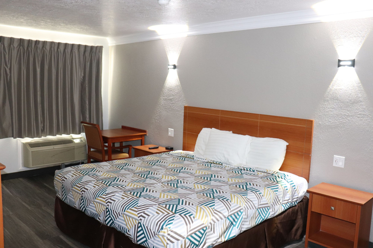Bedroom 3, Motel 6 Alvin, TX, Brazoria