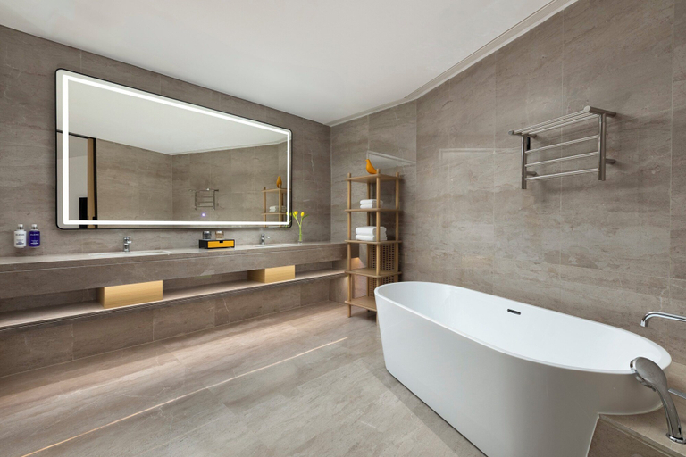 Bathroom 3, voco WUGONG MOUNTAIN JIANGXI by IHG, Pingxiang