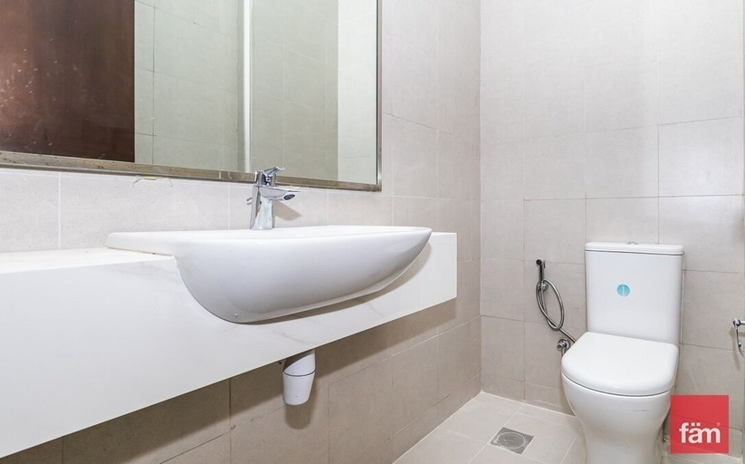Bathroom 2, Hotel Deshpremi, Jhunjhunun