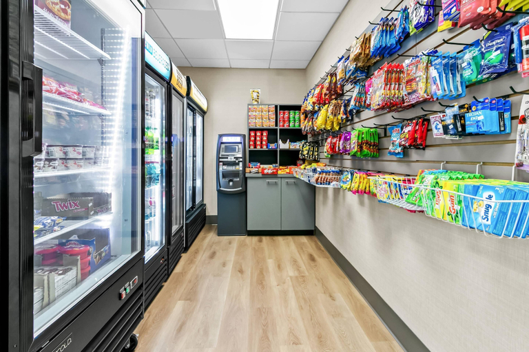 Food & Drinks 5, Comfort Inn & Suites Grand Blanc/Flint, Genesee