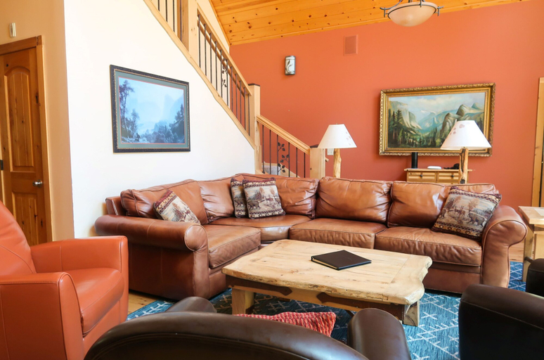 Room 3, Evergreen Lodge Yosemite, Tuolumne