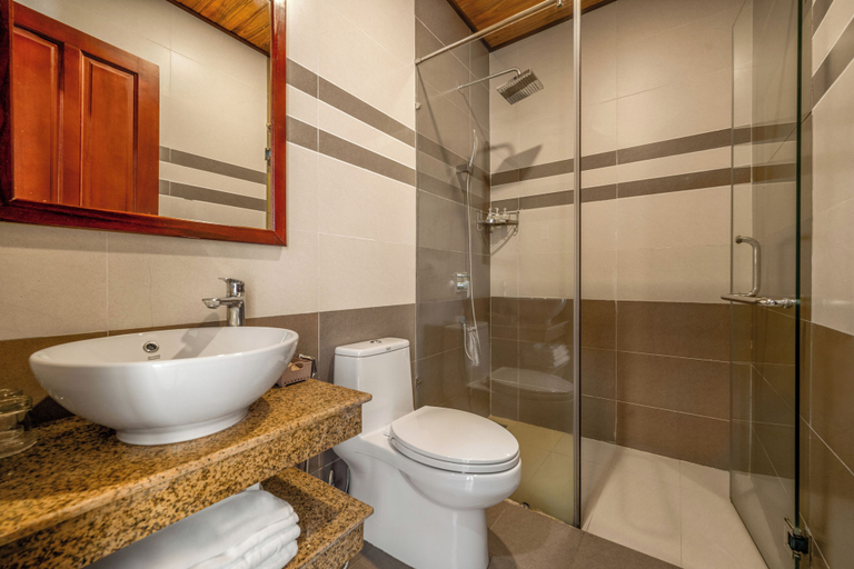 Bathroom 3, Southern Hotel Hoi An, Da Nang