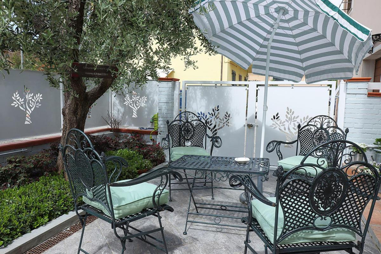 Others 5, B&B Ulivo Gaio, Pisa