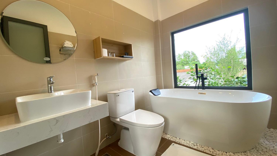 Bathroom 2, ZEN garden, Xuyên Mộc