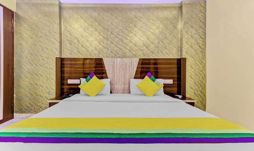 Room 4, Hotel Royal Residency Near ISBT-Max Hospital Mohali Chandigarh, Sahibzada Ajit Singh Nagar