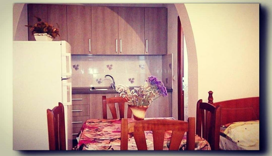 Others 3, Villa Zija Hasani, Vlorës