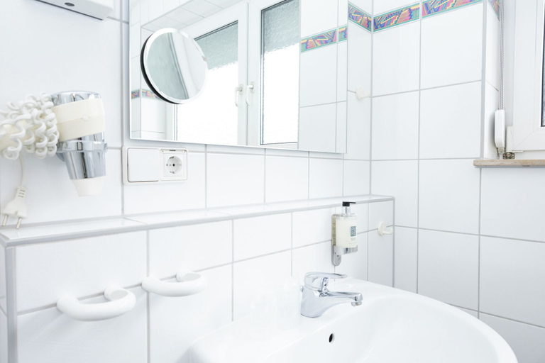 Bathroom 5, Hotel Vetter, Esslingen