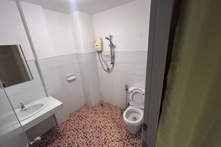 Bathroom 3, Green Paradise, Pattaya