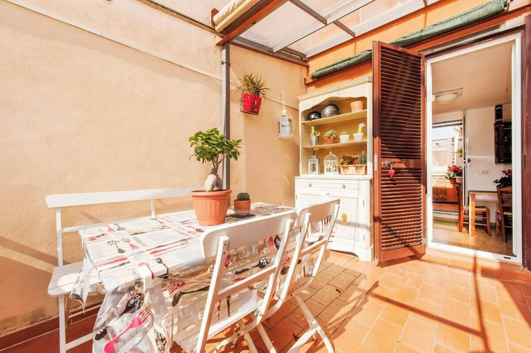 Terrace/patio 5, Central Station Terrace Apartment, Rome