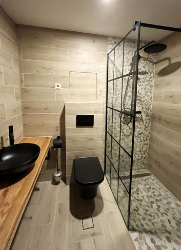 Bathroom 5, Dreiburgensee, Freyung-Grafenau