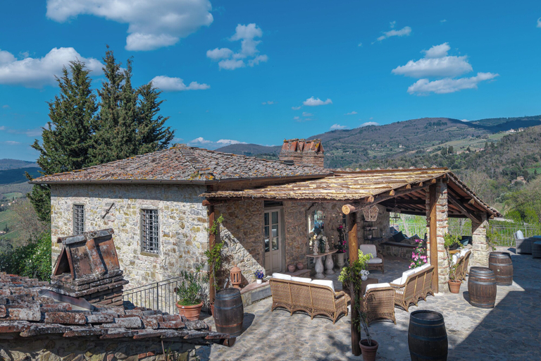 Mountain view, Villa Chianti With Exclusive Pool And Typical Barn, Florence